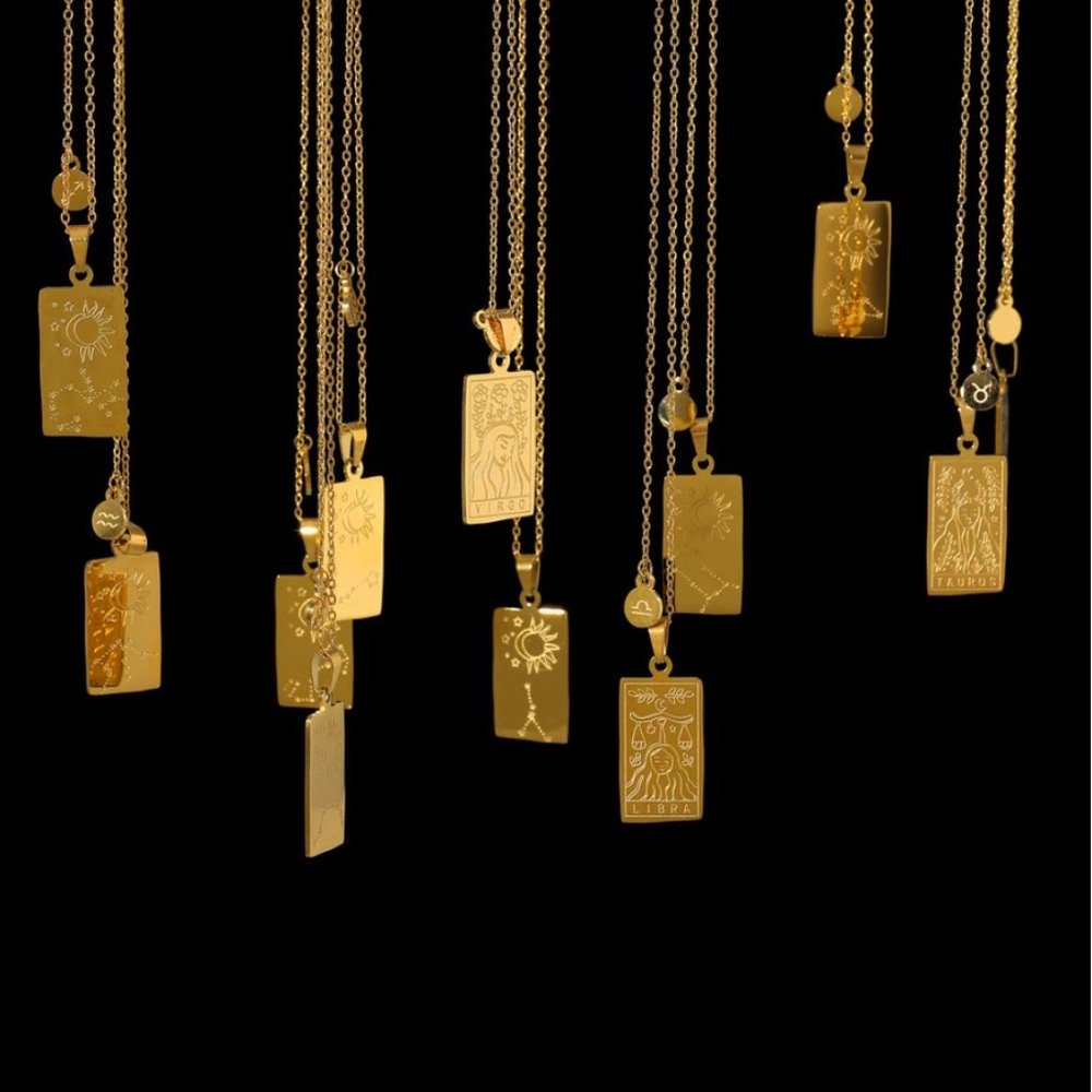 SALE!! 18K Gold Plated Zodiac Capricorn Sign Tarot Card Square Pendant Necklace - Picture 5 of 6